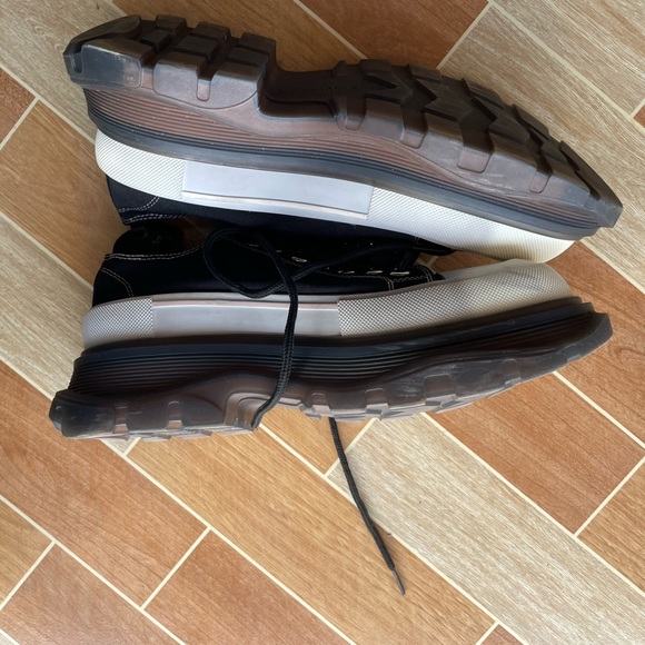 🔥SOLD🔥HOST PICK⭐️3/13/24 Authentic - Picture 3 of 15